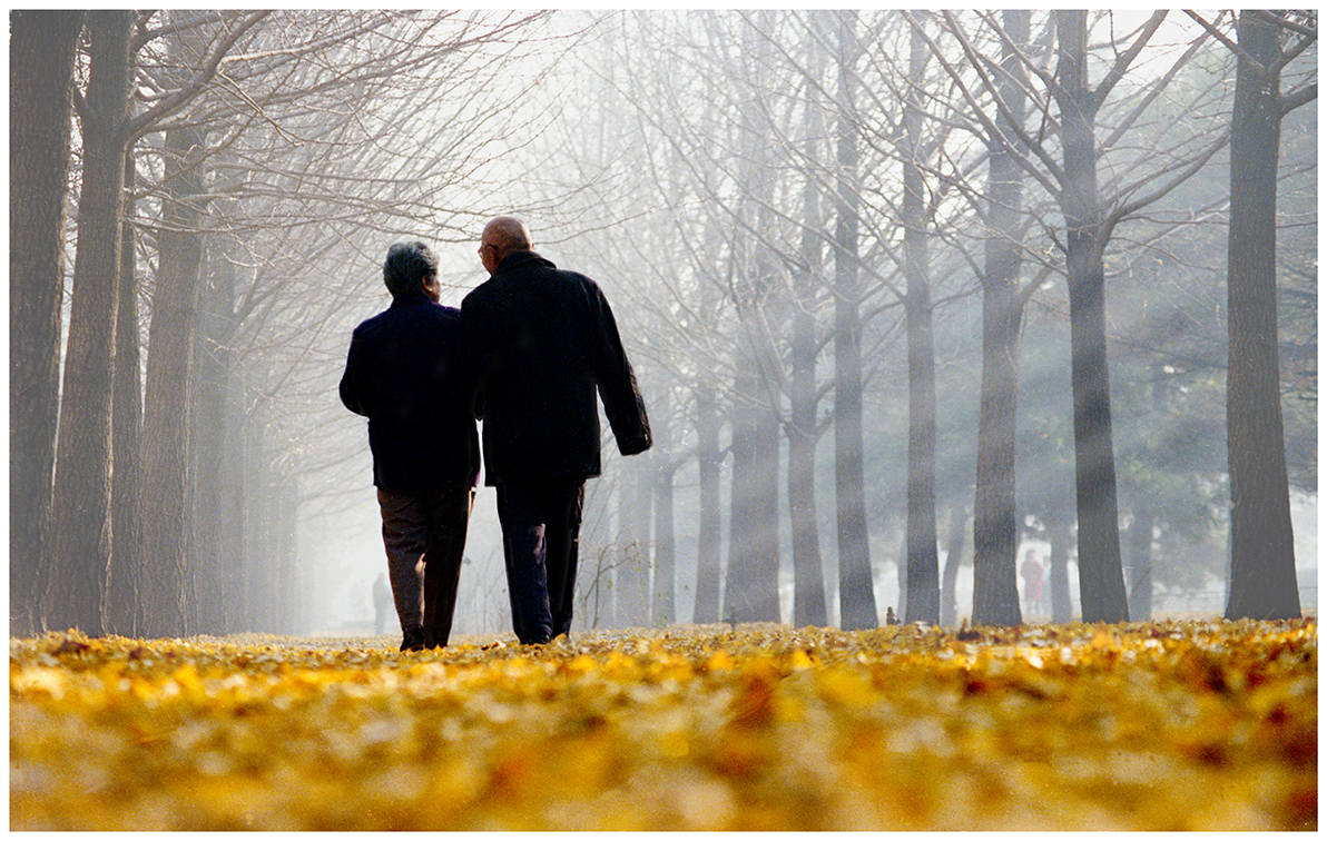 老兵迟来76年的婚纱照，此前都有过哪些坎坷?