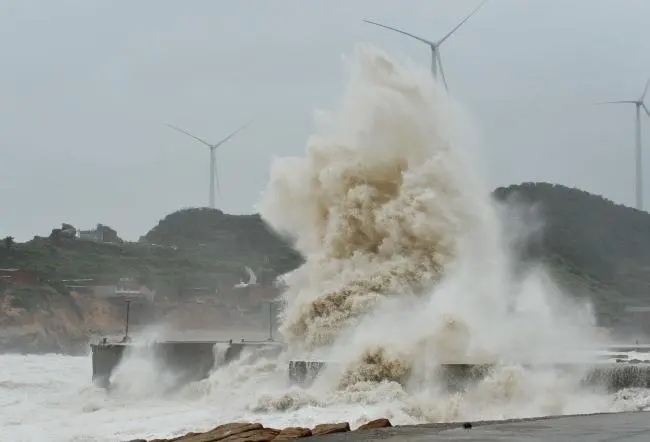 台风“圆规”正在向我国靠近，它将在哪个地方登陆？