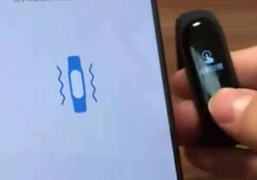 小米手环怎么连接手机？
