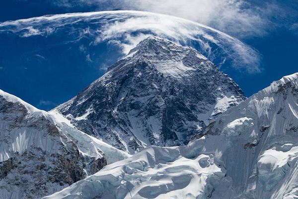 北大珠峰登山队为了登顶珠穆朗玛峰，做过哪些极限训练？