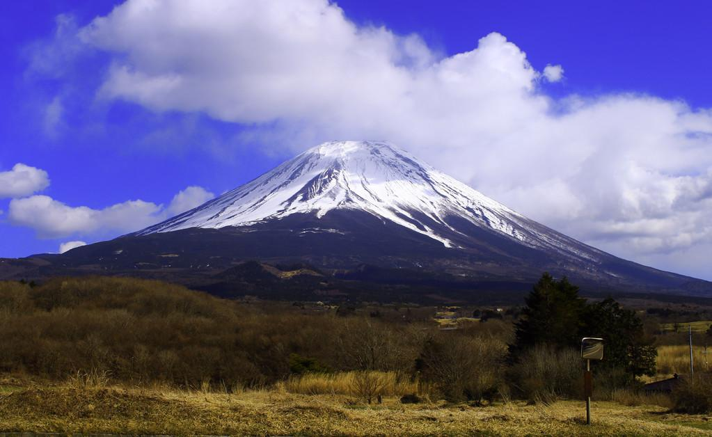 想不到原来富士山居然是私人财产，那么它究竟是属于谁的呢？