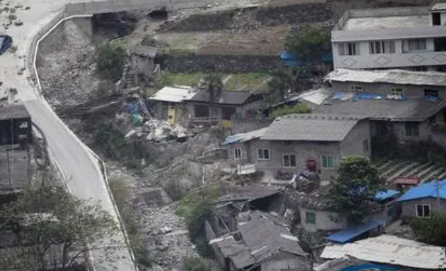 芦山地震是哪一年?