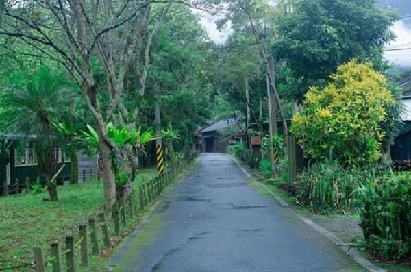 台湾著名的旅游胜地有哪些？