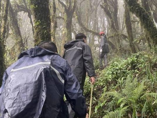 失联地质人员雨衣碎片被发现，除此之外还发现了哪些线索？